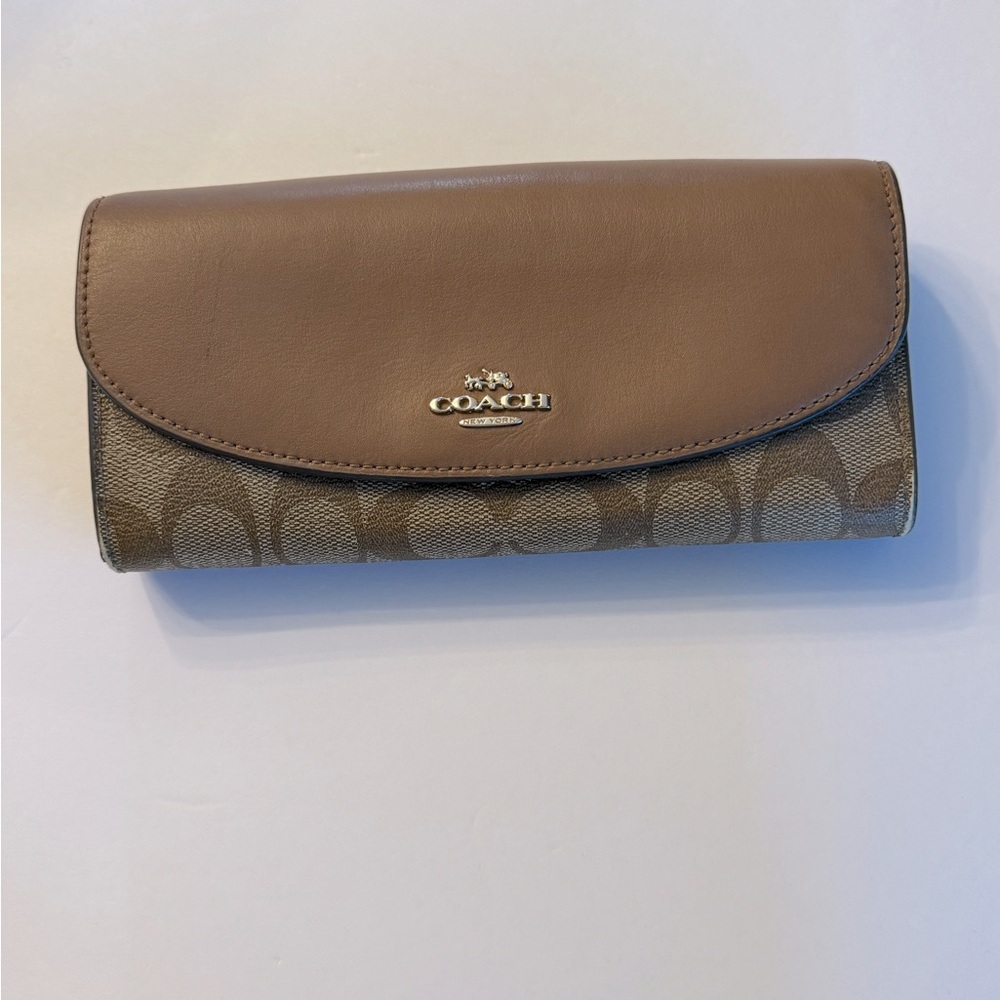 GUC Coach Long Wallet